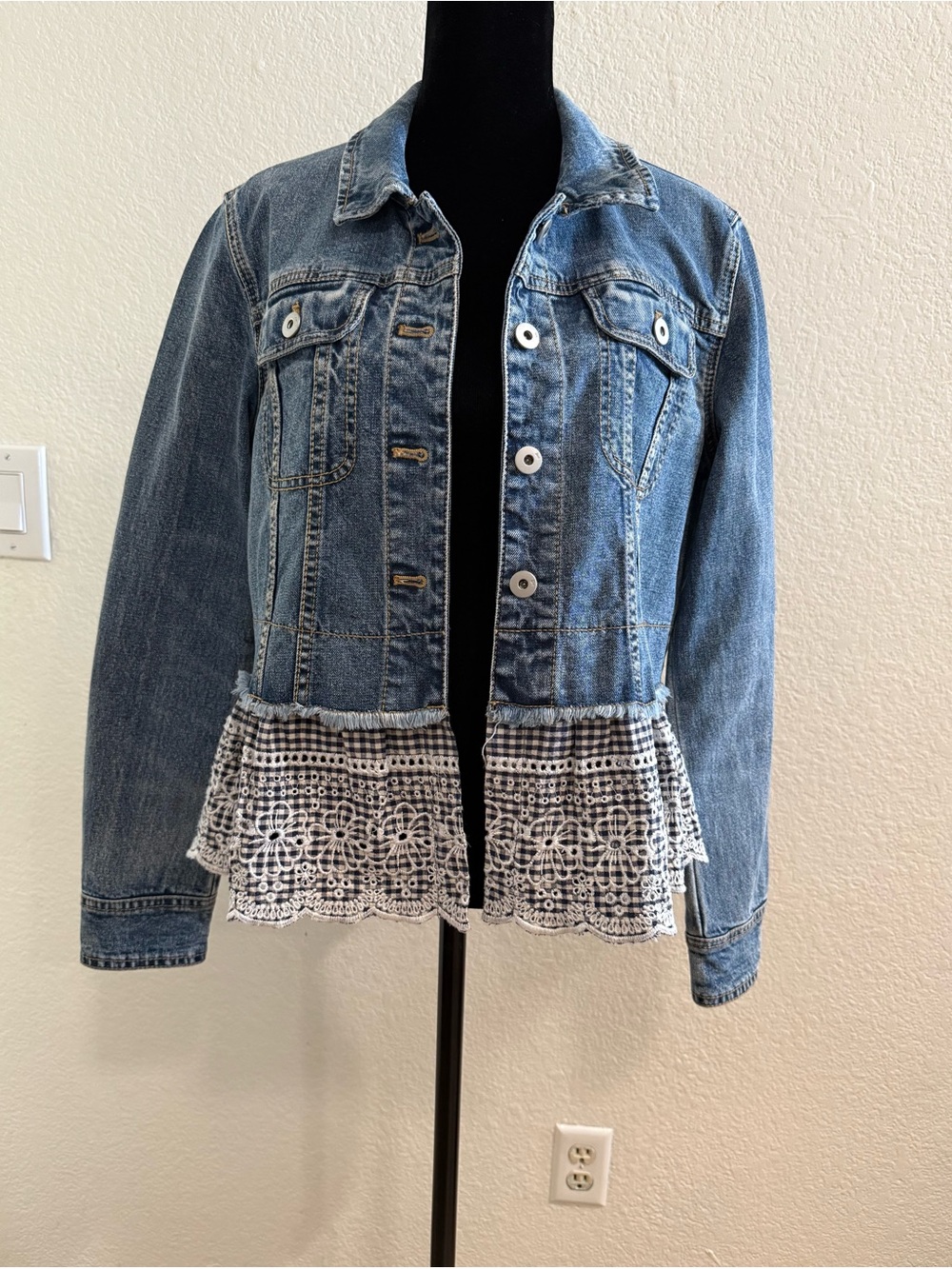 Pilcro and the Letterpress Anthropologie Denim Jacket Women’s Medium Lace Peplum